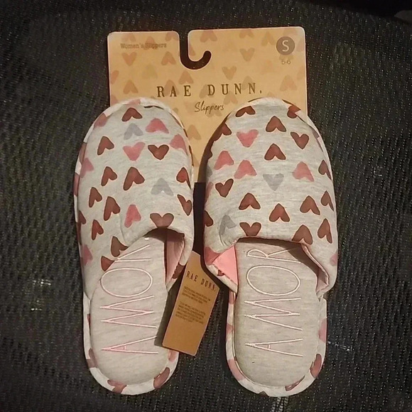 Rae Dunn Shoes - RAE DUNN WOMEN'S SLIPPERS HEART PRINT SOFT GRAY SIZE S 5-6